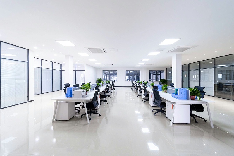 四川零零柒弱電工程公司帶你認識，工廠辦公室場景下需要配備哪些安防設(shè)備？
